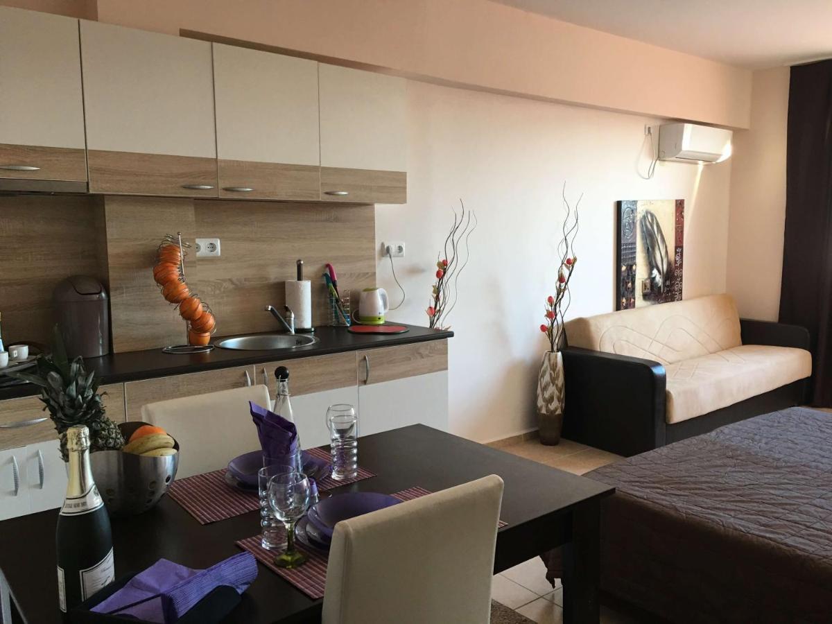 Studios Europa Street Pomorie Exterior foto